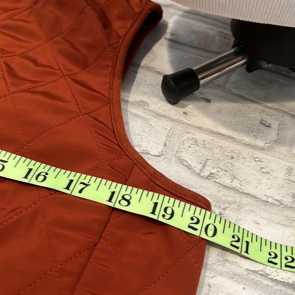 Talbots copper vest snaps pockets poly satin outer shell inside microfiber - Picture 9 of 11